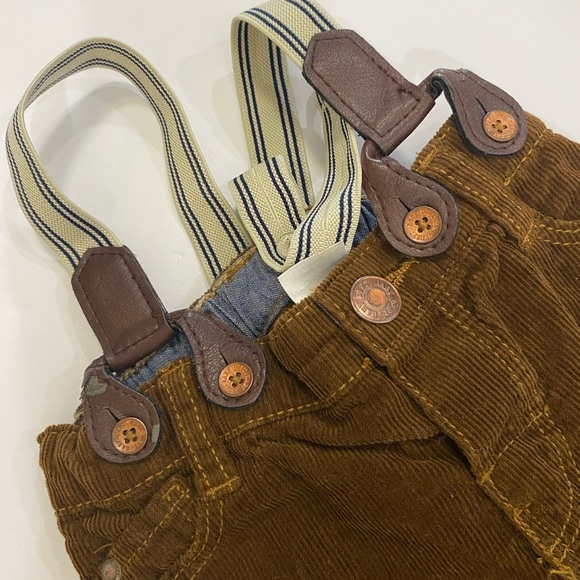 LIKE NEW ✨ H&M boy OVERALLS 👖 Size: 4-6M - Picture 7 of 8
